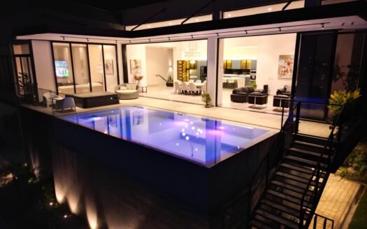 CASA EN ALTO DE LOS BALSOS CON VISTA A MEDELLIN