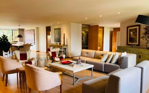 APARTAMENTO REFORMADO EN VENTA – CASTROPOL, EL POBLADO