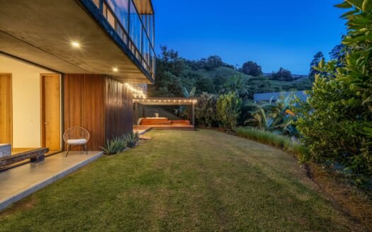 CASA EN VENTA EN LA LOMA DEL ESCOBERO, ENVIGADO