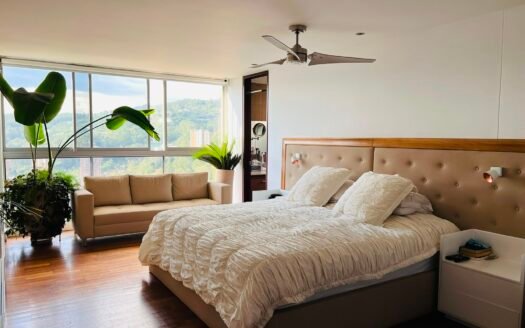 APARTAMENTO EN VENTA EN LA CALERA – EL POBLADO